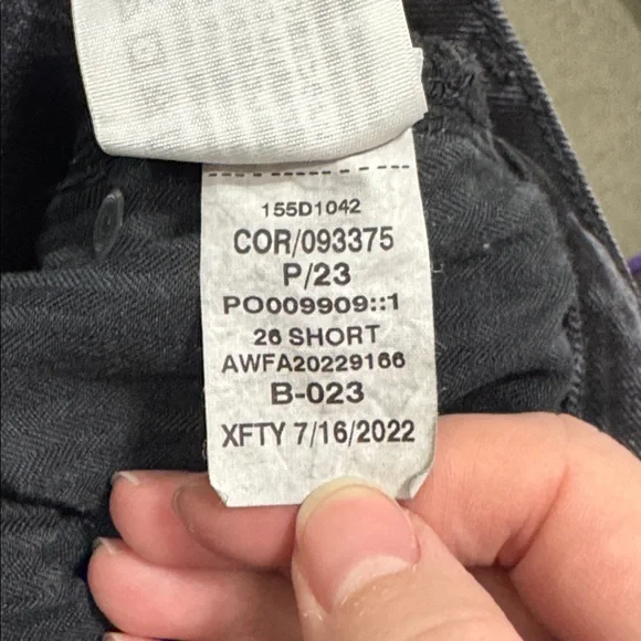 Abercrombie & Fitch The '90s Relaxed Jean High Rise Front Slits Black Jeans 26S - Picture 11 of 12